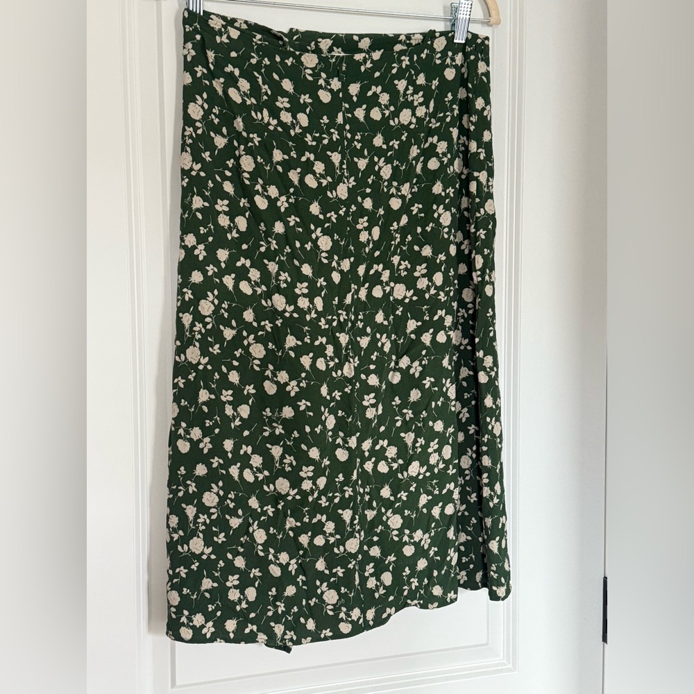 Rouje Paris $195 Gloria floral button wrap midi skirt size 40 viscose  flowy